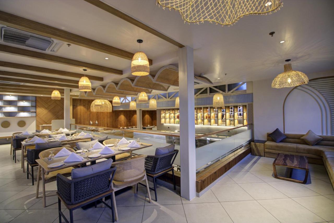 Cygnett Collection K K Hotel Faizābād エクステリア 写真